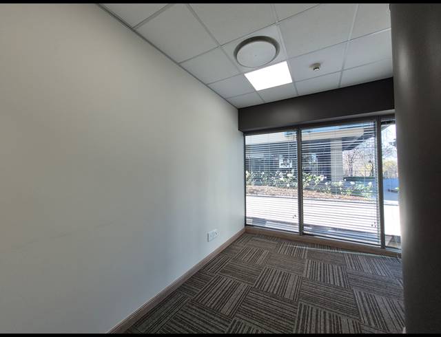 130M² OFFICE TO LET IN ROSEBANK